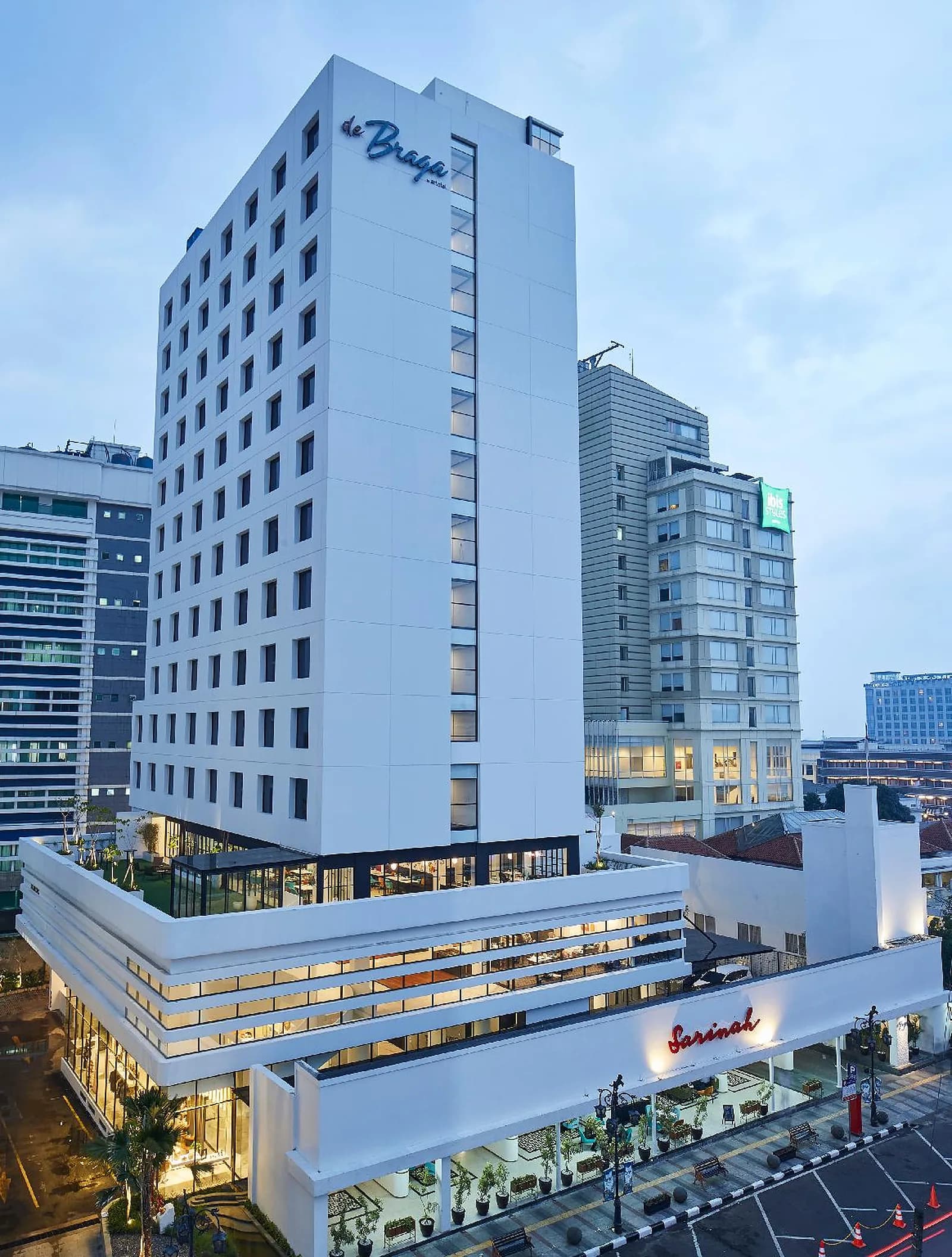 de Braga by ARTOTEL hotel tower in Bandung