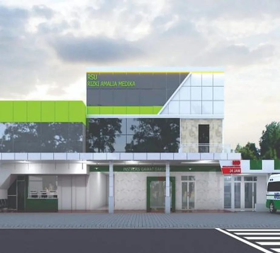 Street frontage of RS Rizky Amalia Medika in Sragen